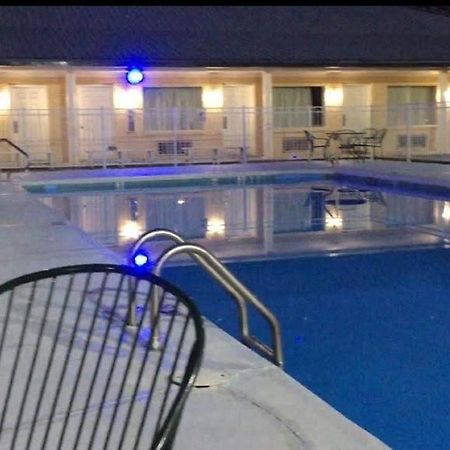 Stay Express Inn & Suites Demopolis Exterior photo